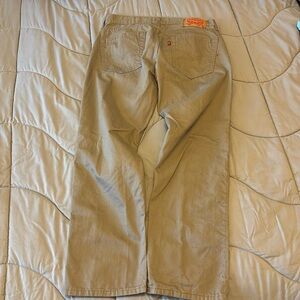 Men’s Levi Strauss khaki pants